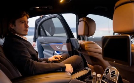 Top 10 Benefits of Using a Chauffeur Service for Business Travel