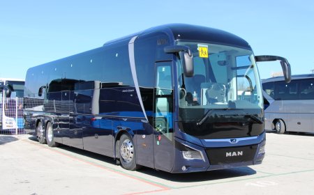 How to Choose the Right Coach for Your Event in Edinburgh