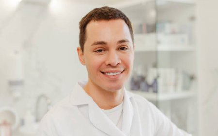 سر البشرة المثالية مع أفضل دكتور جلدية في الرياض