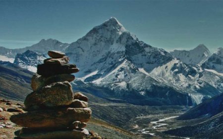 How Long is the Everest High Pass Trek?