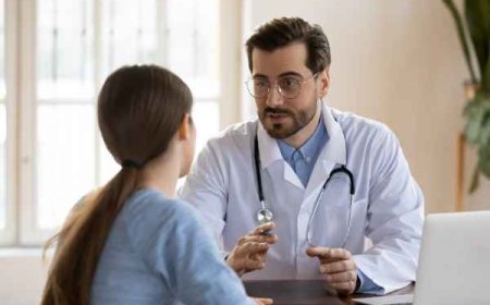 A Guide to Helping Your Teen Stay on Track with Invisalign Treatment