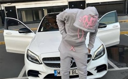 Syna World and the Rise of the Iconic Syna World Tracksuit