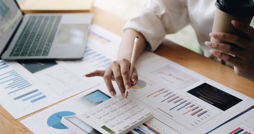 How Outsourced Bookkeeping Can Improve Your Cash Flow and Peace of Mind